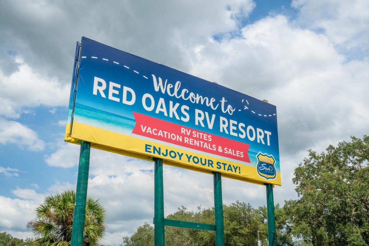 Red Oaks Bushnell Exterior photo