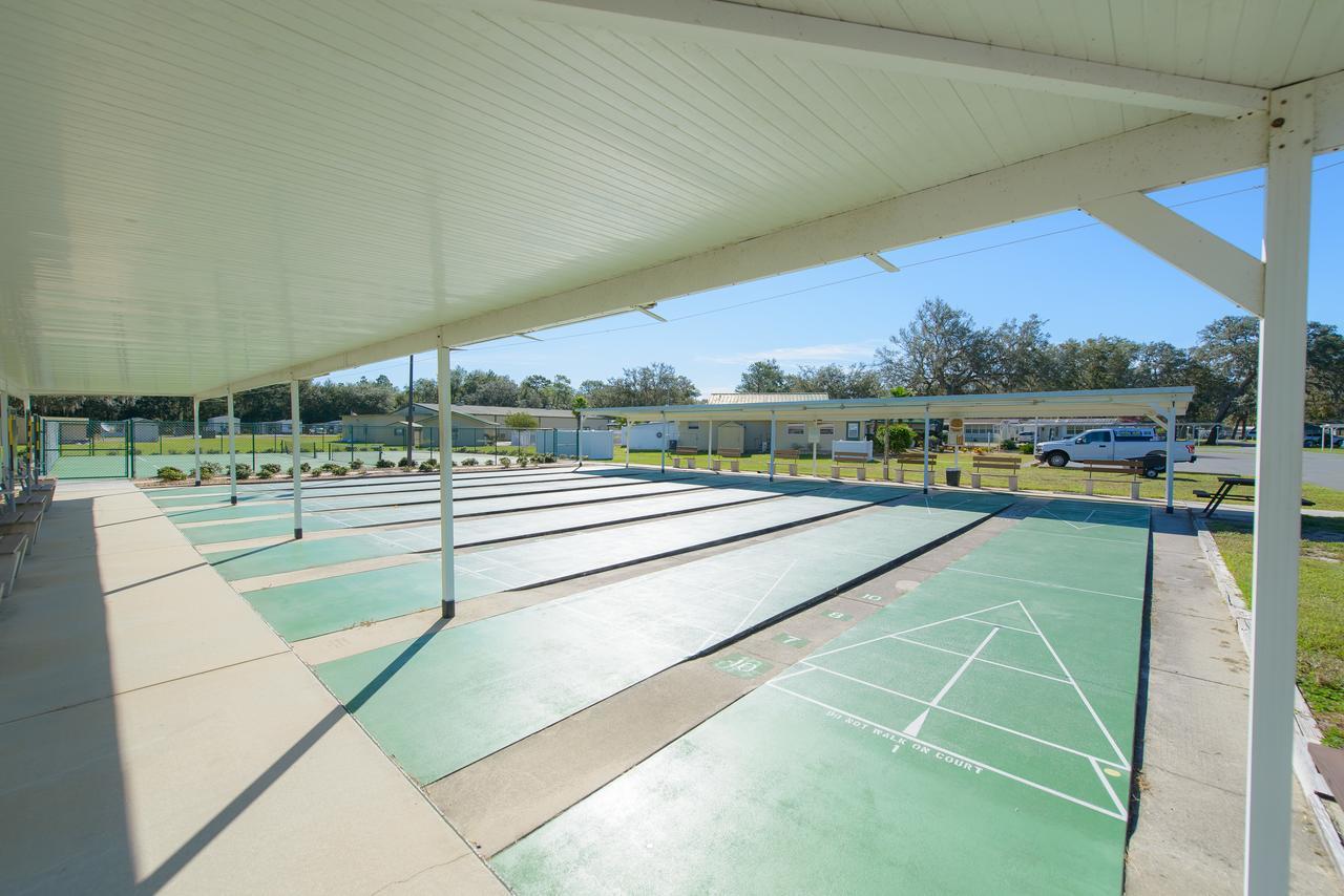 Red Oaks Bushnell Exterior photo